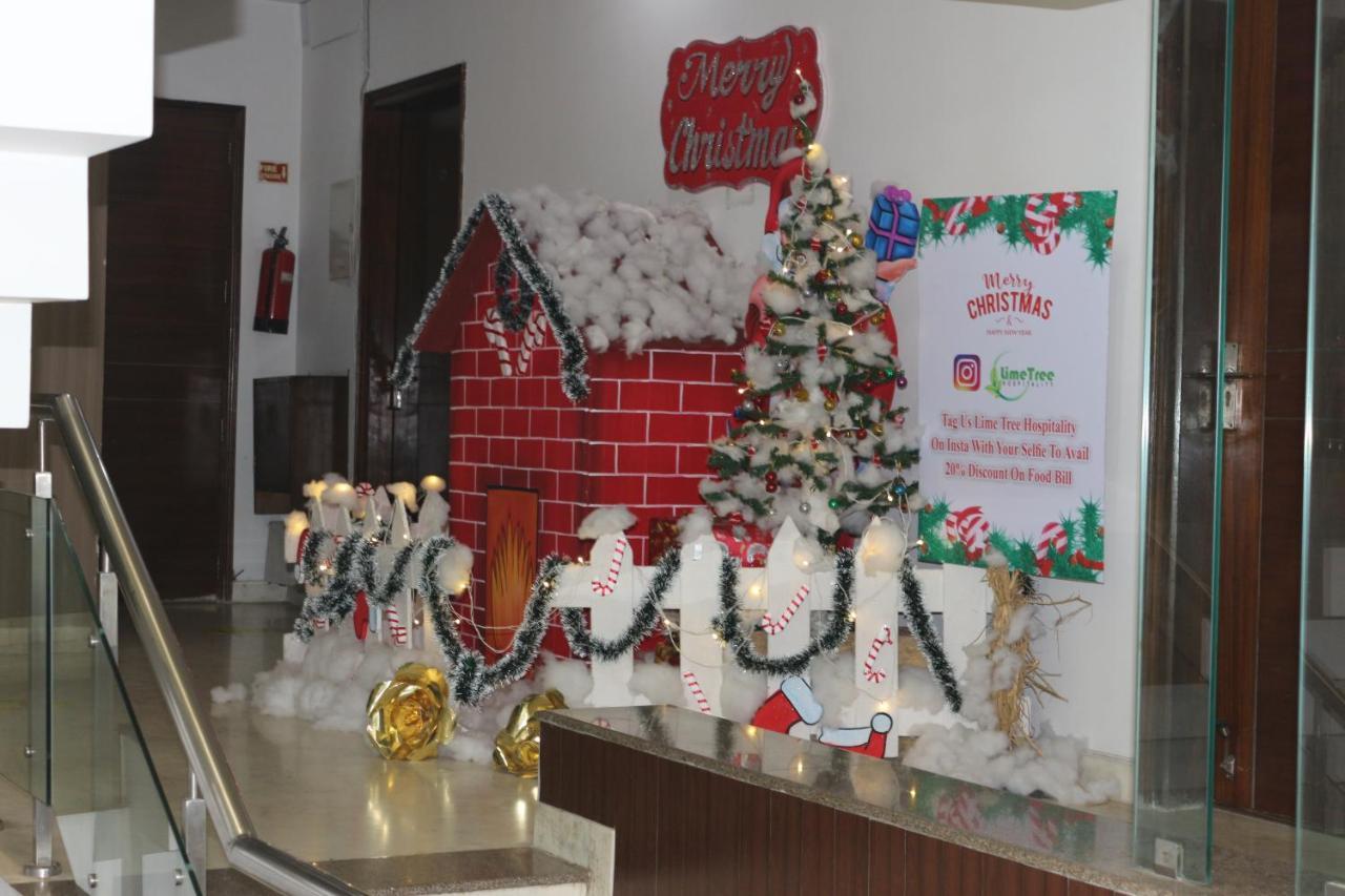 Lime Tree Hotel Sushant Lok Gurgaon Sector 29 Next To Iffco Chowk Metro 外观 照片